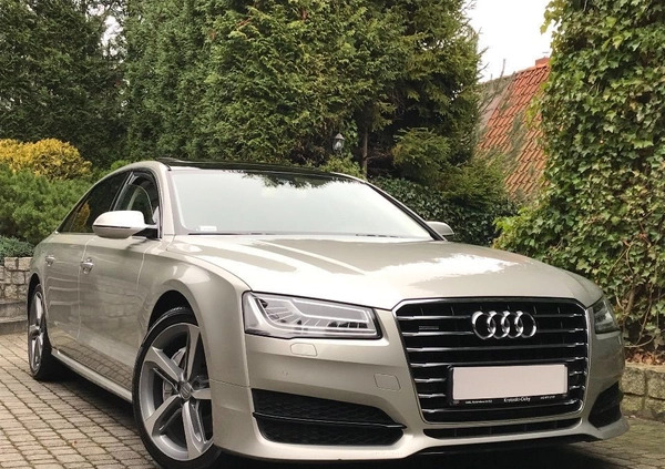 Audi A8 cena 157800 przebieg: 213000, rok produkcji 2016 z Pszczyna małe 211